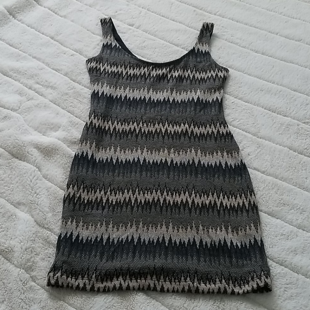 Dynamite dress - Picture 2 of 3